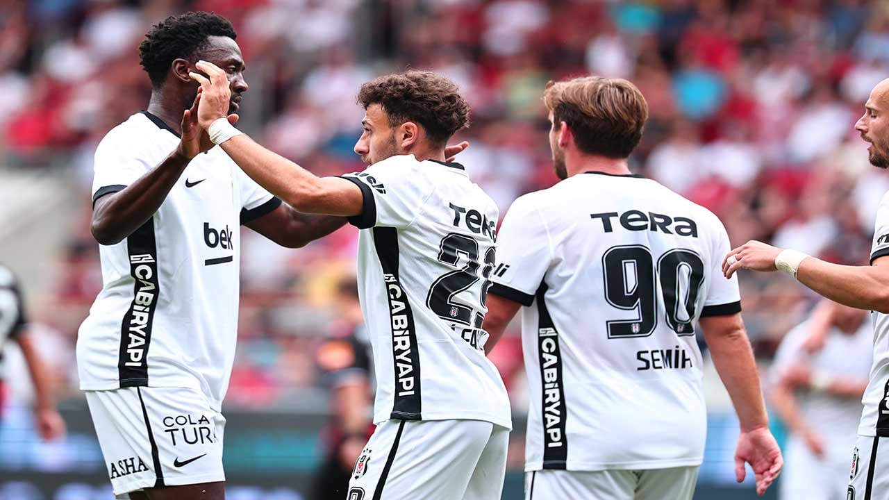 Foto - Beşiktaş Slovakya'da kayıp! Kartal hazırlık maçında Trnava'ya boyun eğdi!