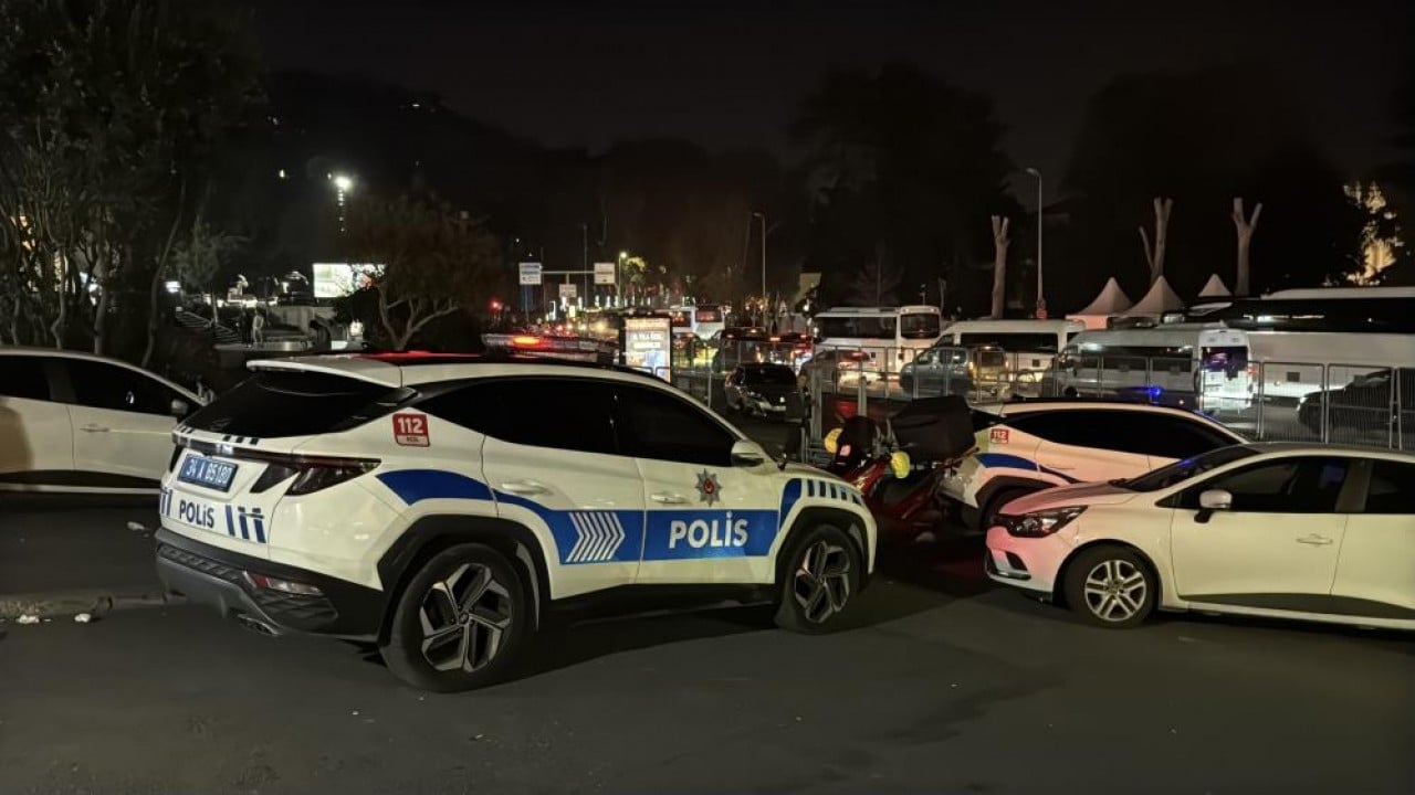 Foto - Beşiktaş Tüpraş Stadyumu'nda taraftarların kavgasında kan aktı