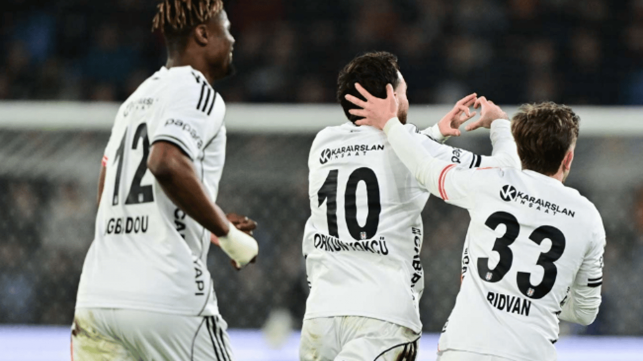 Foto - Beşiktaş'ın bu yaz yapacağı 3 transfer: Sergen Yalçın 'transferler patladı' diyerek açıkladı