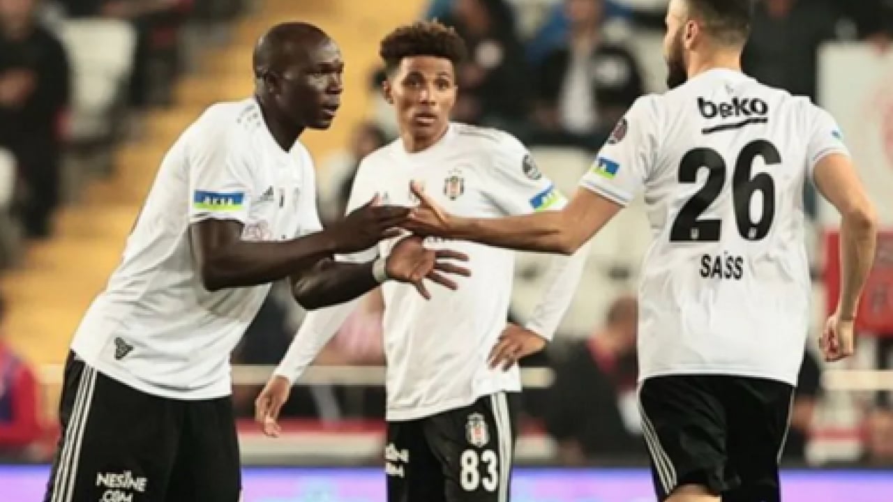 Foto - Beşiktaşlılar şokta! Kara Kartal'da bitmeyen kriz: Geçmişte neler yaşandı? Bu sorun nasıl aşılacak ki...