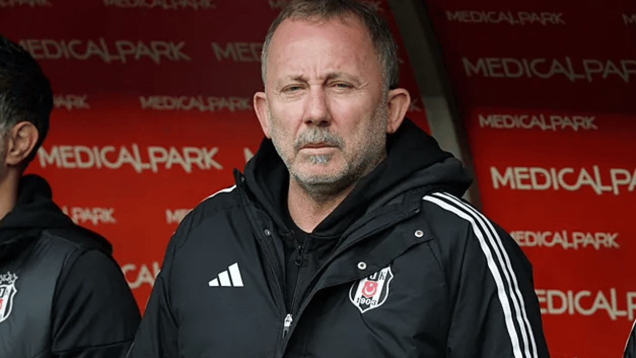 Foto - Beşiktaş’ta flaş ayrılık! Resmen kapıyı gösterdiler