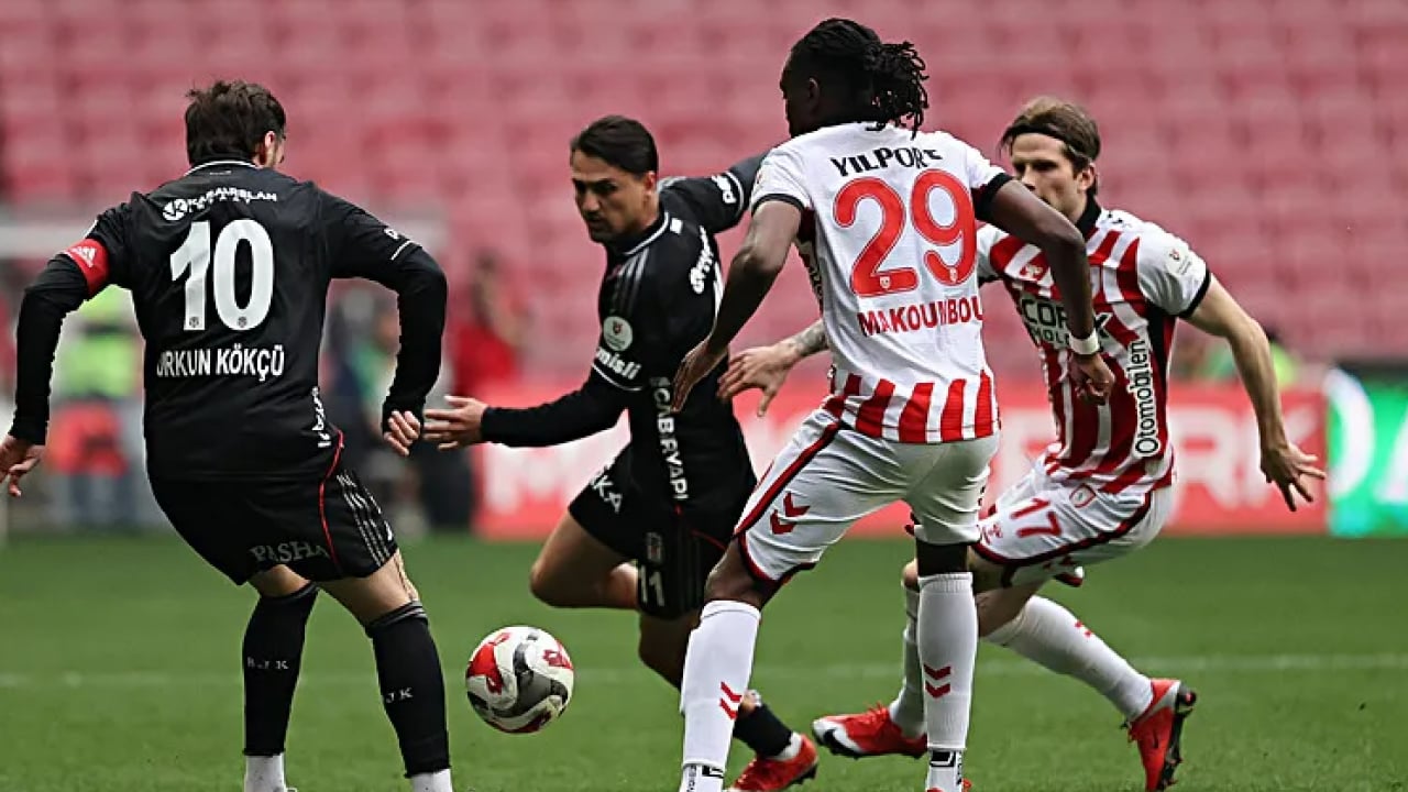 Foto - Beşiktaş’ta flaş ayrılık! Resmen kapıyı gösterdiler