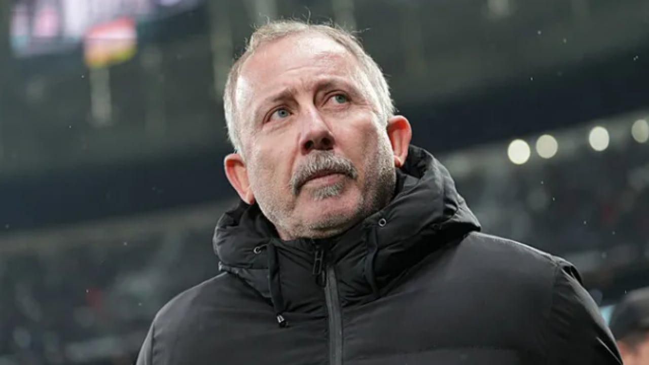 Foto - Beşiktaş’tan transfer operasyonu: Olaitan’dan sonra Dennis için düğmeye basıldı