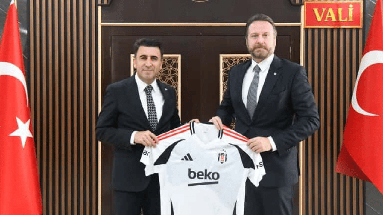 Foto - Beşiktaş'tan Tunceli çıkarması: Kalplerimizi ve Kitaplarımızı Tuncelili Çocuklara ve Gençlere Götürdük