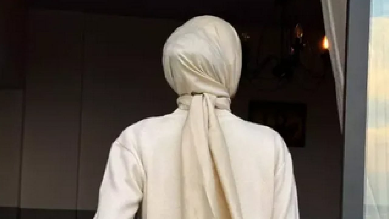 Foto - Beyaz ceket kombineleri: İçine hangi renk gömlek giyilir? Beyaz eşya ile denge arayışı olanlar buna bakın