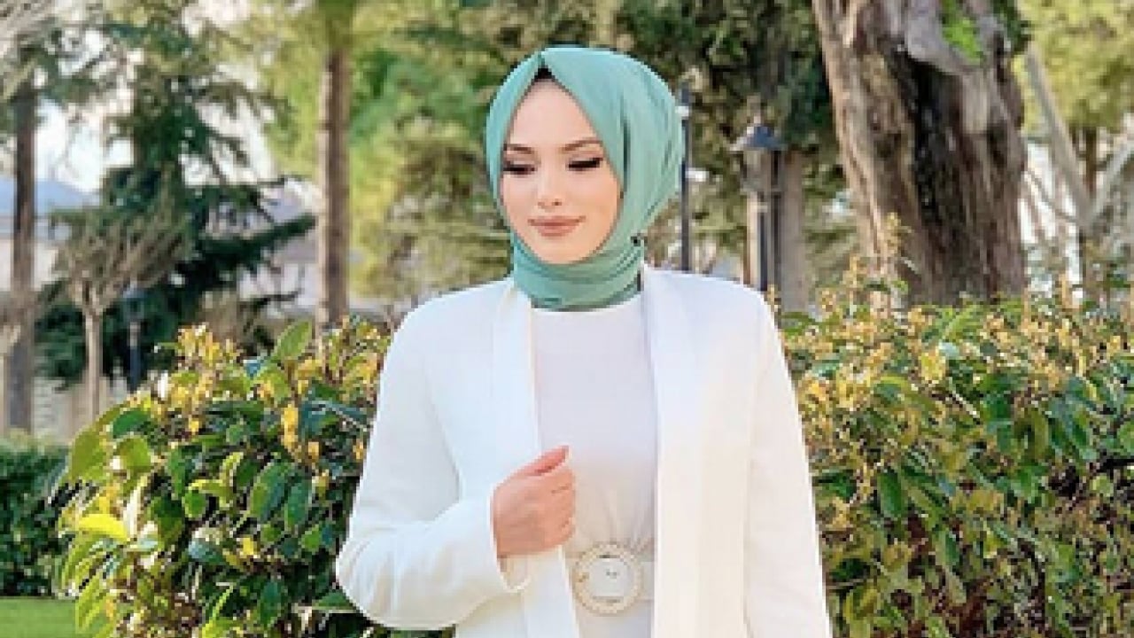 Foto - Beyaz ceket kombineleri: İçine hangi renk gömlek giyilir? Beyaz eşya ile denge arayışı olanlar buna bakın