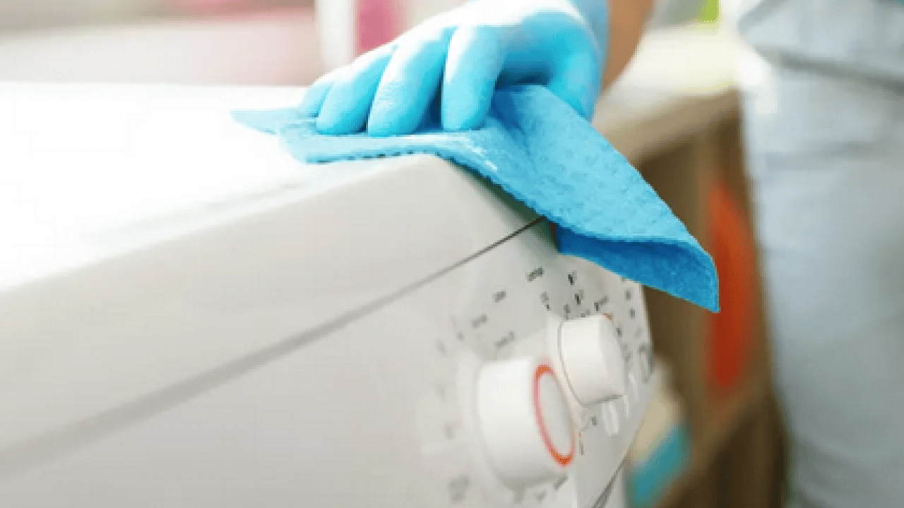 Foto - Beyaz eşyadaki çizikleri tek malzemeyle yok edin! Saniyeler içinde sıfır gibi görünsün, aylarca parlasın! 