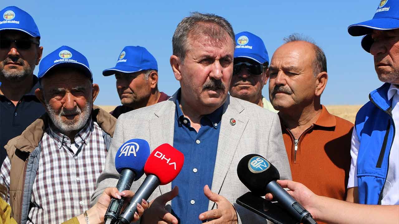 Foto - Biçerdöverin sürücü koltuğunda bir Alperen var...