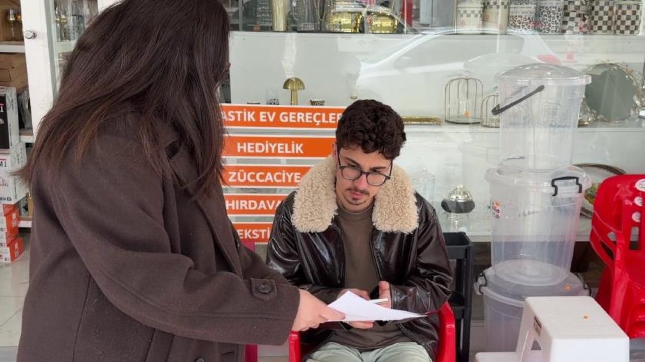 Foto - 'Bihter' isimli kedilerini bulana çeyrek altın verecekler! Camdan atlayarak kayıplara karıştı