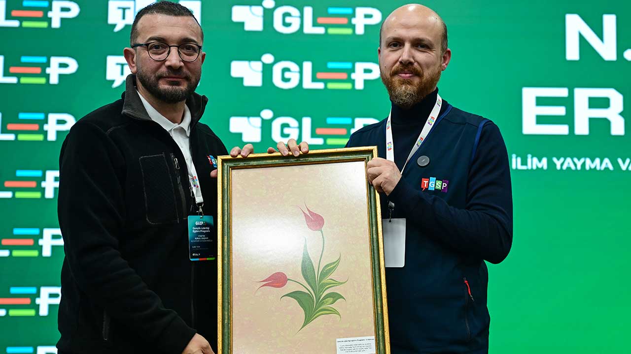 Foto - Bilal Erdoğan: Bu çürümüş düzene muhalefet edelim