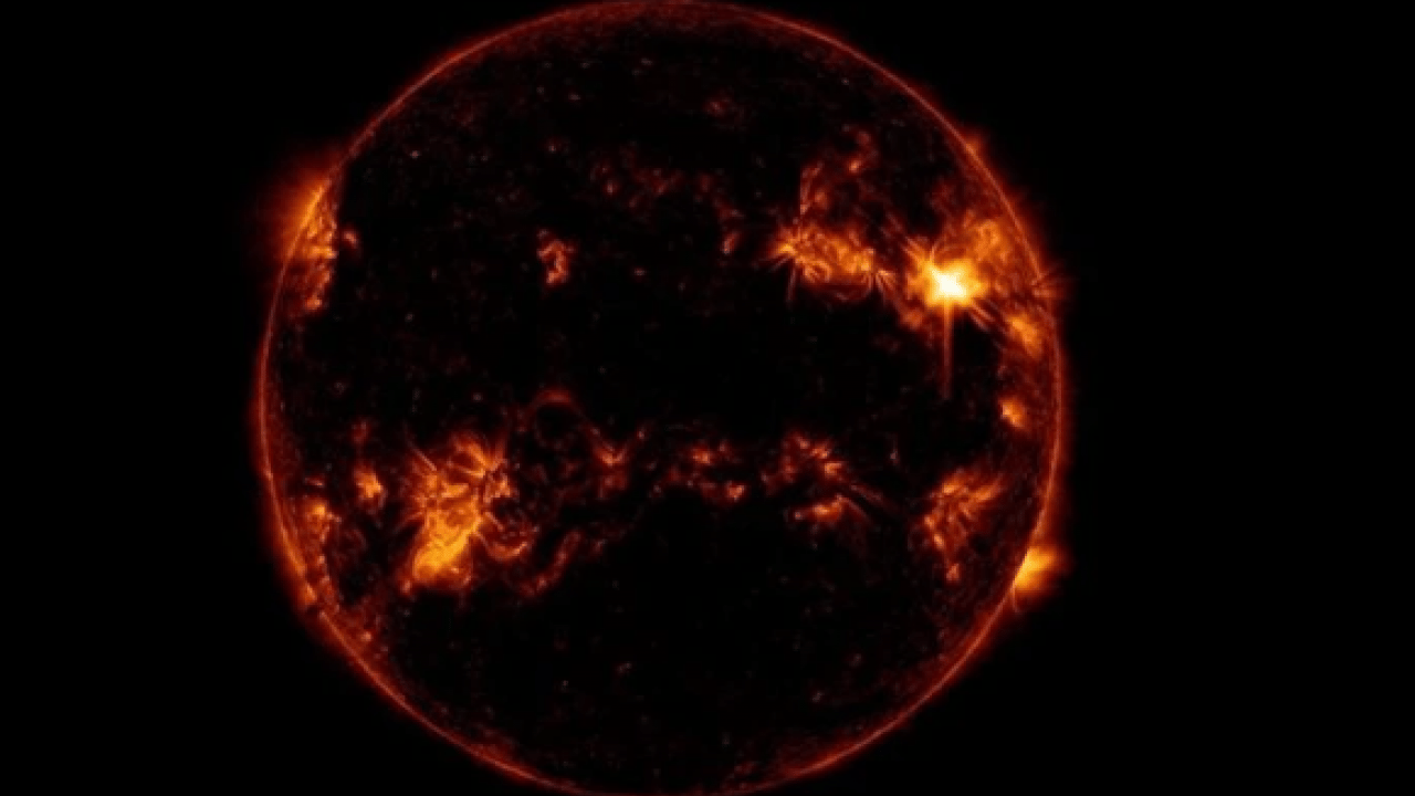 Foto - Bilim insanlarından uyarı! Güneş'te son 20 yılın en büyük patlaması