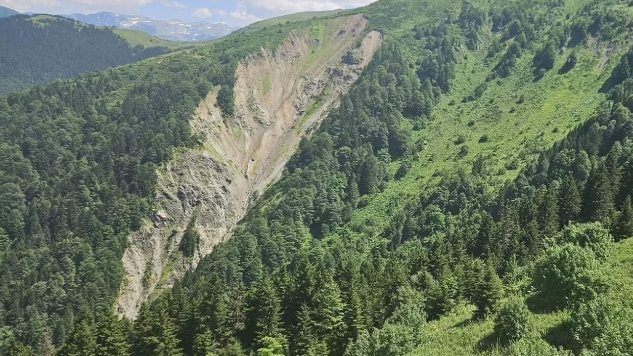 Foto - Bilimsel inceleme yapılıyor! Uzungöl’ün gizli hikayesi ortaya çıkıyor