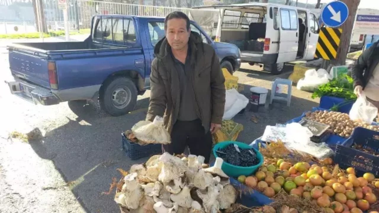 Foto - Bin 800 metreden toplayıp getiriyor, millet tezgahında kuyruk oluyor