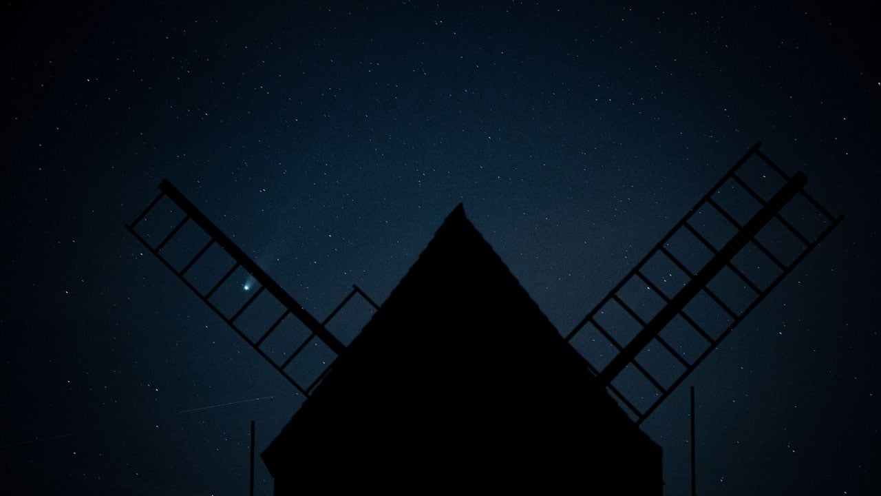 Foto - Bin yılın misafiri gökyüzünde! Lemmon Kuyruklu Yıldızı Çekya semalarında büyüledi