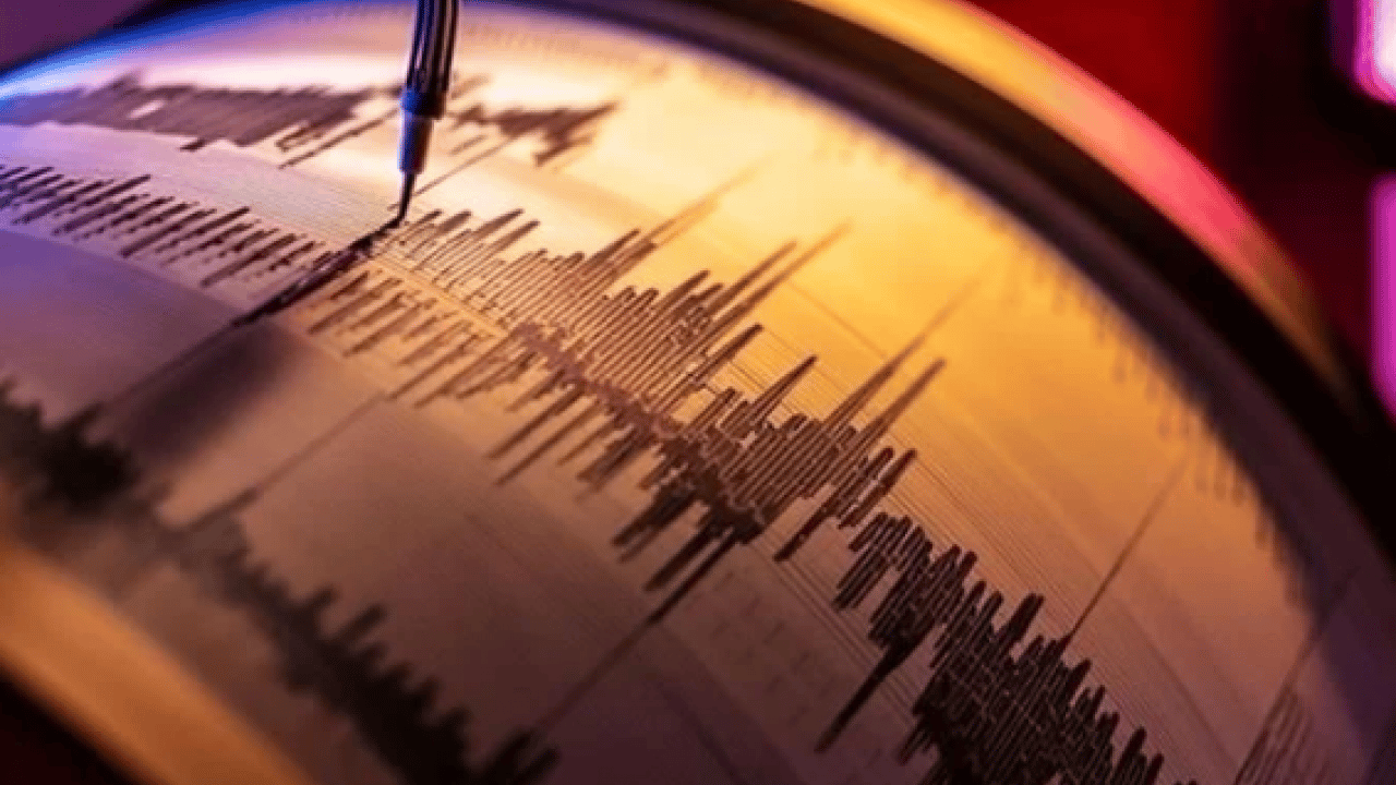 Foto - Bingöl 4,4 ile sallandı, Prof Dr. Görür uyardı! ‘Büyük bir depremi tetikleyebilir'