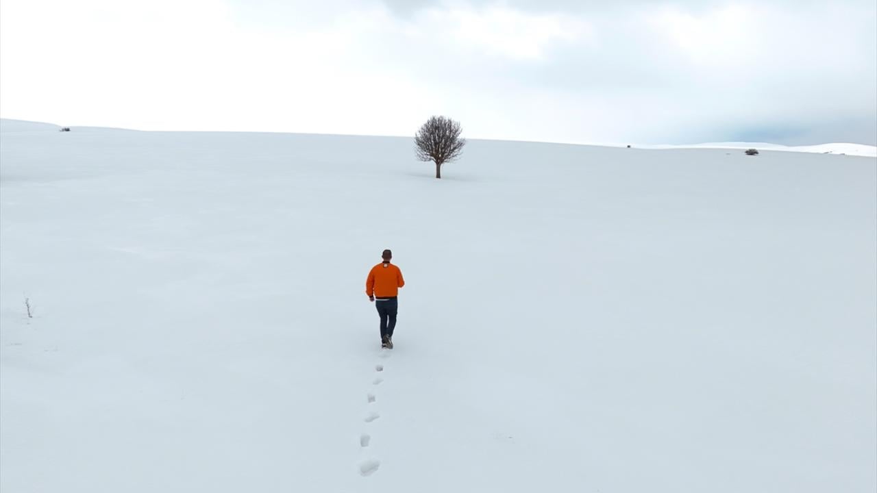 Foto - Bingöl aynı anda iki mevsimi yaşıyor! Kuzeyinde kış, güneyinde bahar