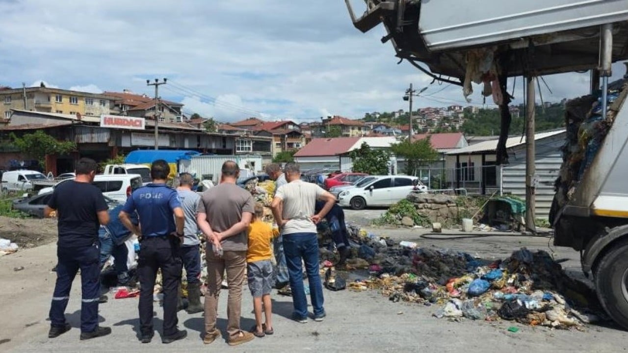 Foto - Bir anlık dalgınlık servetine mal oldu! Altın dolu çantayı bıraktığı yerde bulamadı