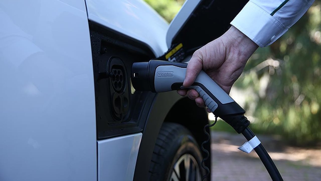 Foto - Bir başka dünya mucizesi! 2025'te günlük 1.7 milyon varil petrol tüketimi önlendi!