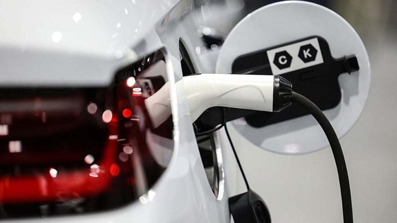 Foto - Bir başka dünya mucizesi! 2025'te günlük 1.7 milyon varil petrol tüketimi önlendi!