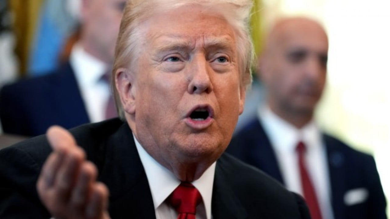 Foto - Bir bu eksikti: Avrupa ülkesinde 'TRUMP' adlı parti kuruldu!