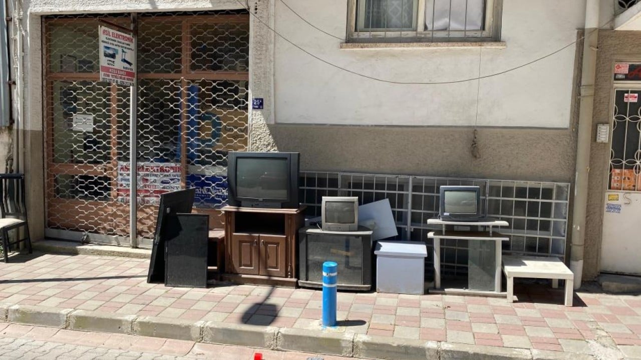 Foto - Bir dönemin vazgeçilmeziydiler! Tüplü televizyonlar artık dekor oldu