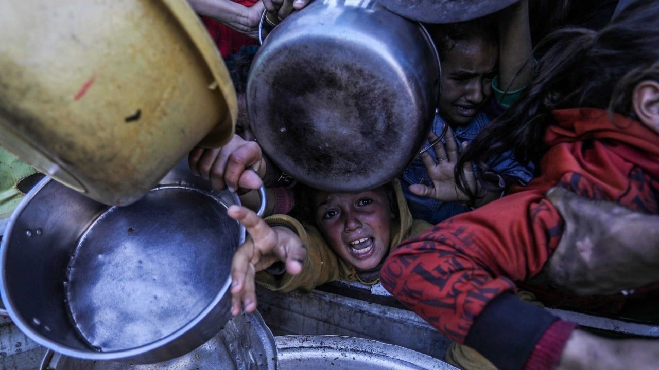 Foto - Gazze'ye Bir el de sen uzat