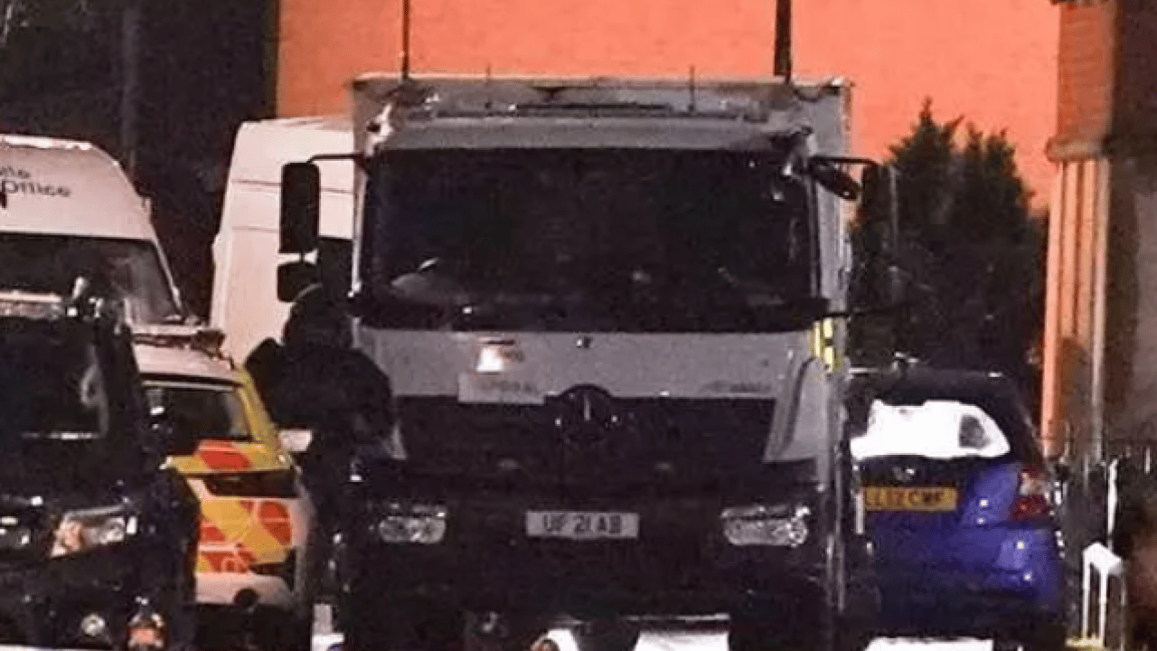 Foto - Bir evde bomba ihbarı: 200 ev tedbir amaçlı boşaltıldı!