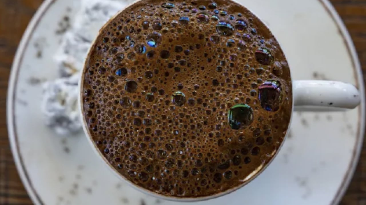 Foto - Bir fincan kahve deyip geçmeyin... Kahve tüketmeyi bıraktığınızda saçınıza neler olur?