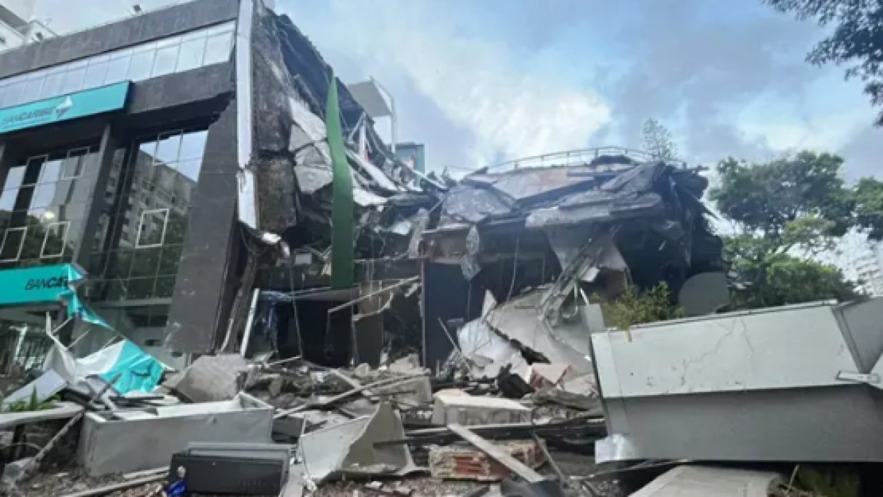 Foto - Bir günde neden 4 büyük deprem oldu? Uzmanlar aynı soruya cevap arıyor