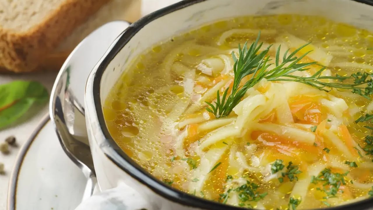 Foto - Bir kase dolusu erişte çorbası: Bağışıklık sisteminin güçlü destekçisidir! Erişte çorbası tarifi! 