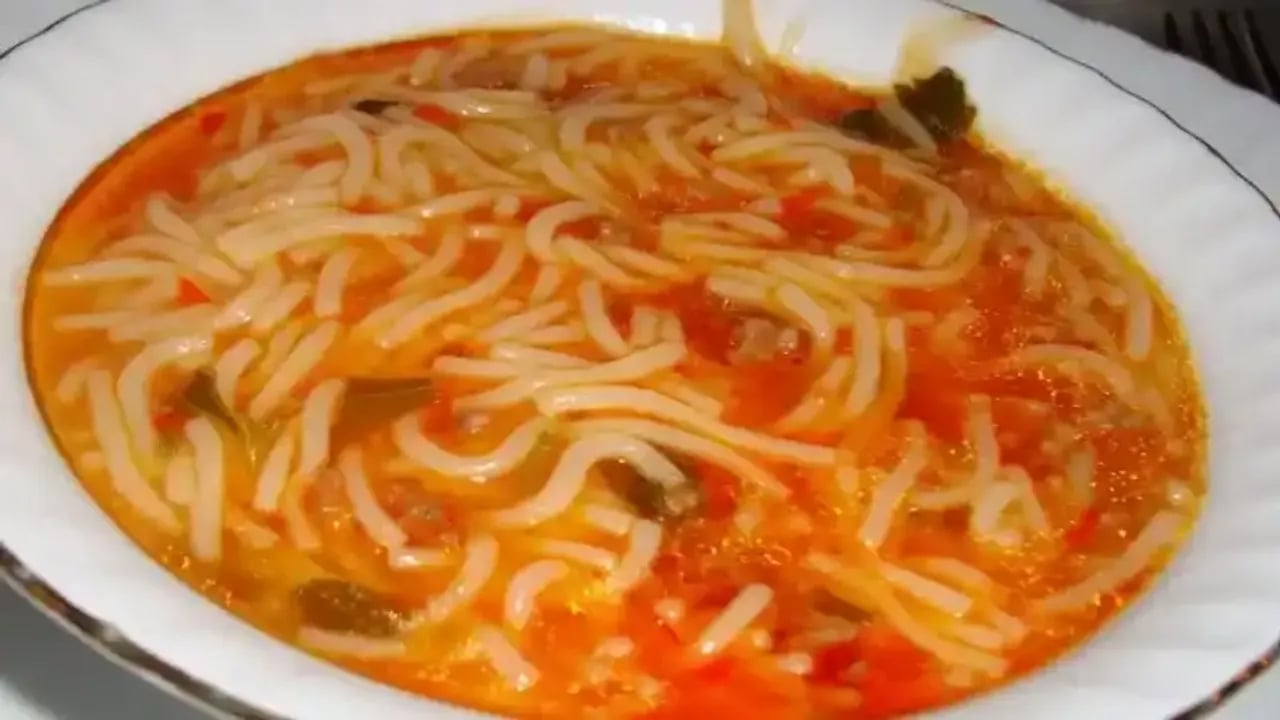 Foto - Bir kase dolusu erişte çorbası: Bağışıklık sisteminin güçlü destekçisidir! Erişte çorbası tarifi! 