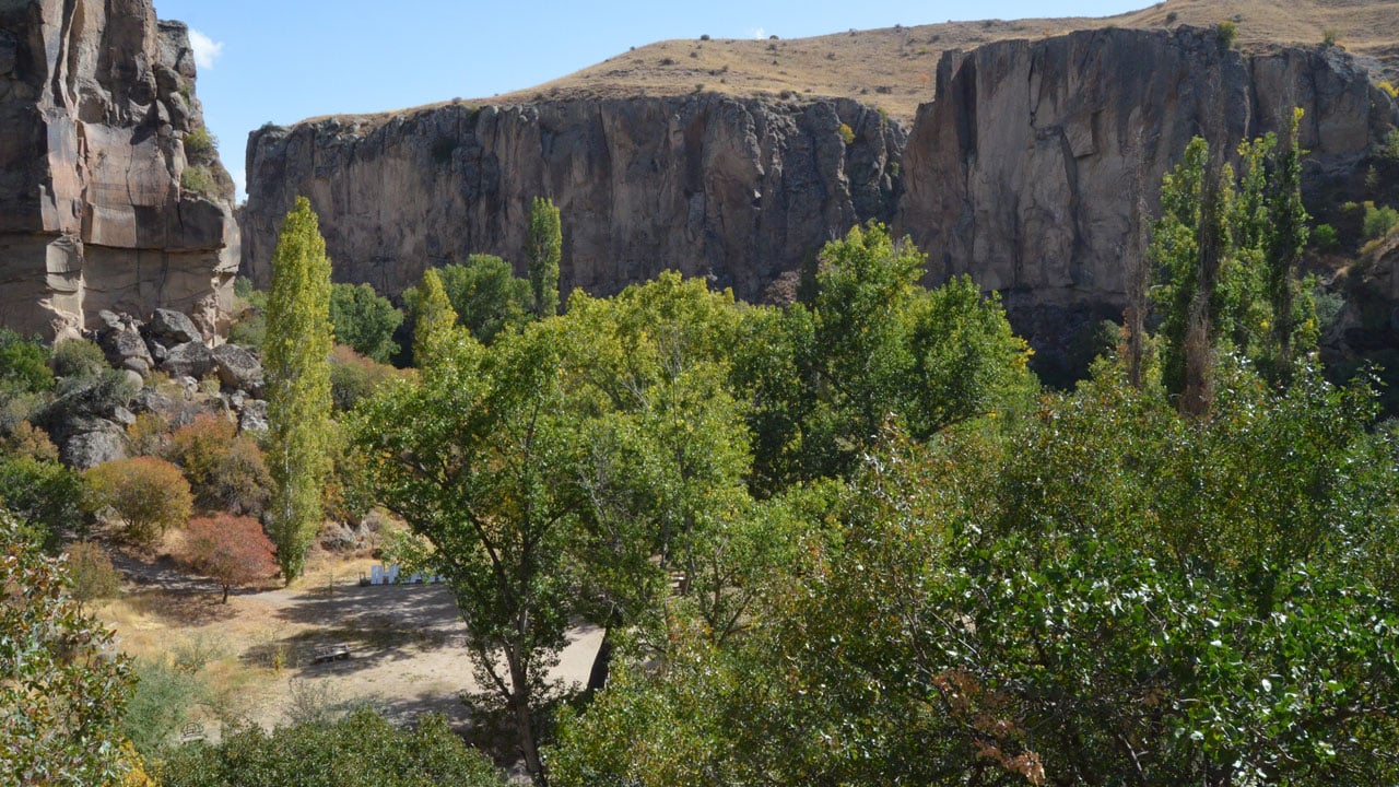 Bir kez gören bir daha unutamıyor! Ihlara Vadisi’nin masalsı güzelliği