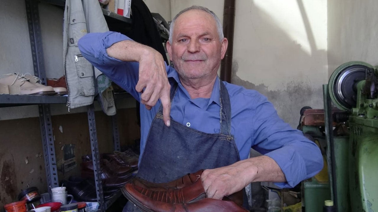 Foto - Bir ömür aynı tezgahta! Babasından kalan makineyle teknolojiye direniyor