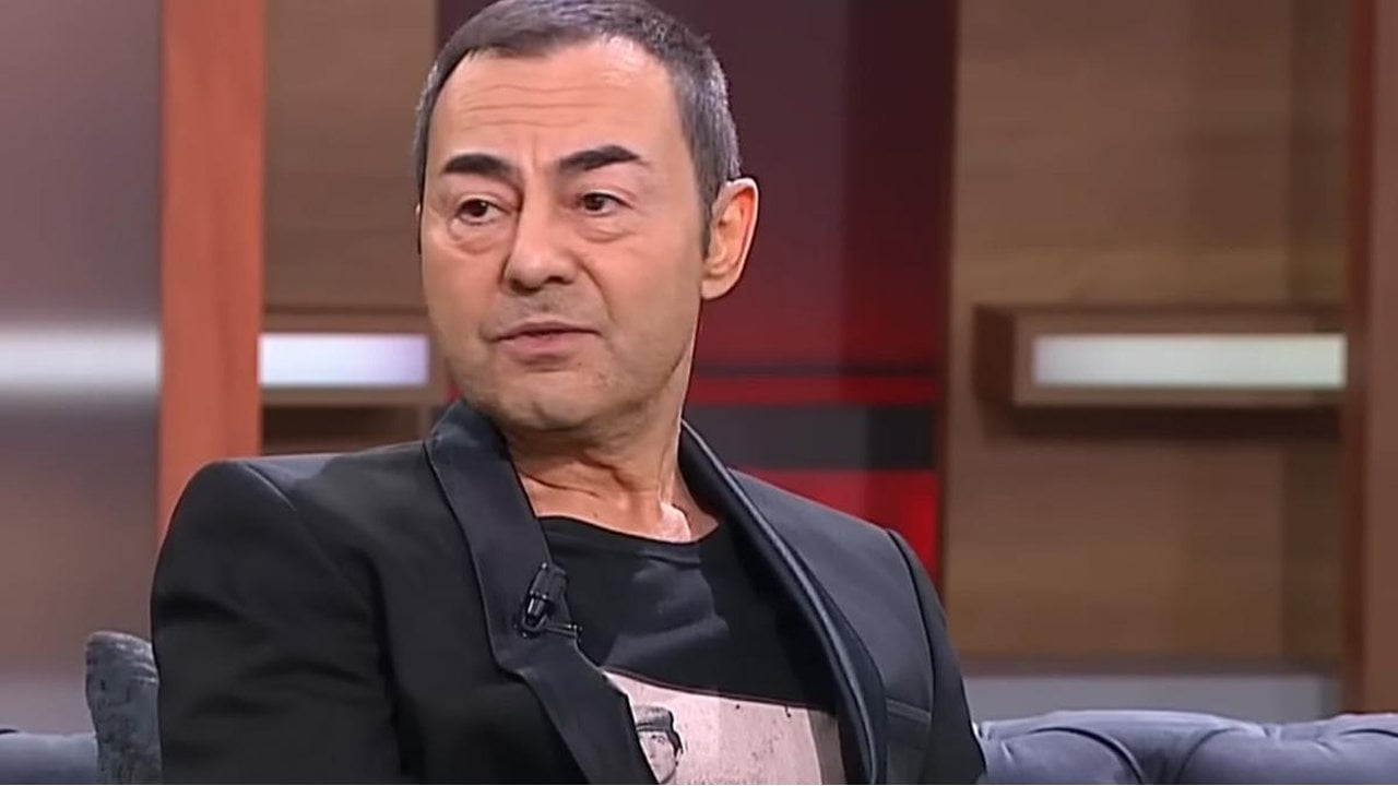 Foto - Bir saniye bile düşünmeden o hamleyi yaptı! Gözaltına alınan Oğuzhan Uğur’a ilk darbe Serdar Ortaç’tan 