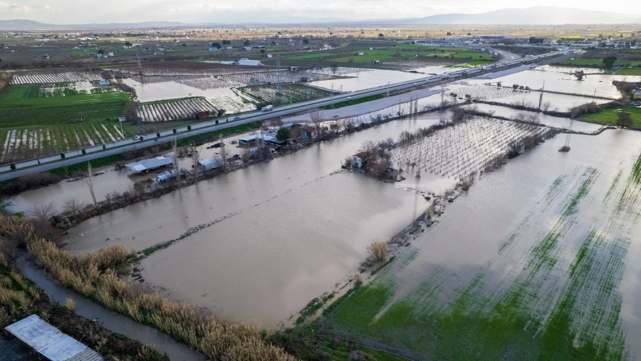 Foto - Bir şehir dün gece felaketi yaşadı! Hasar gün ağarınca ortaya çıktı