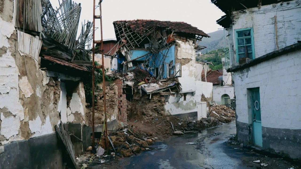 Foto - Bir şehrimiz zangır zangır sallanıyor: Tam 62 deprem meydana geldi