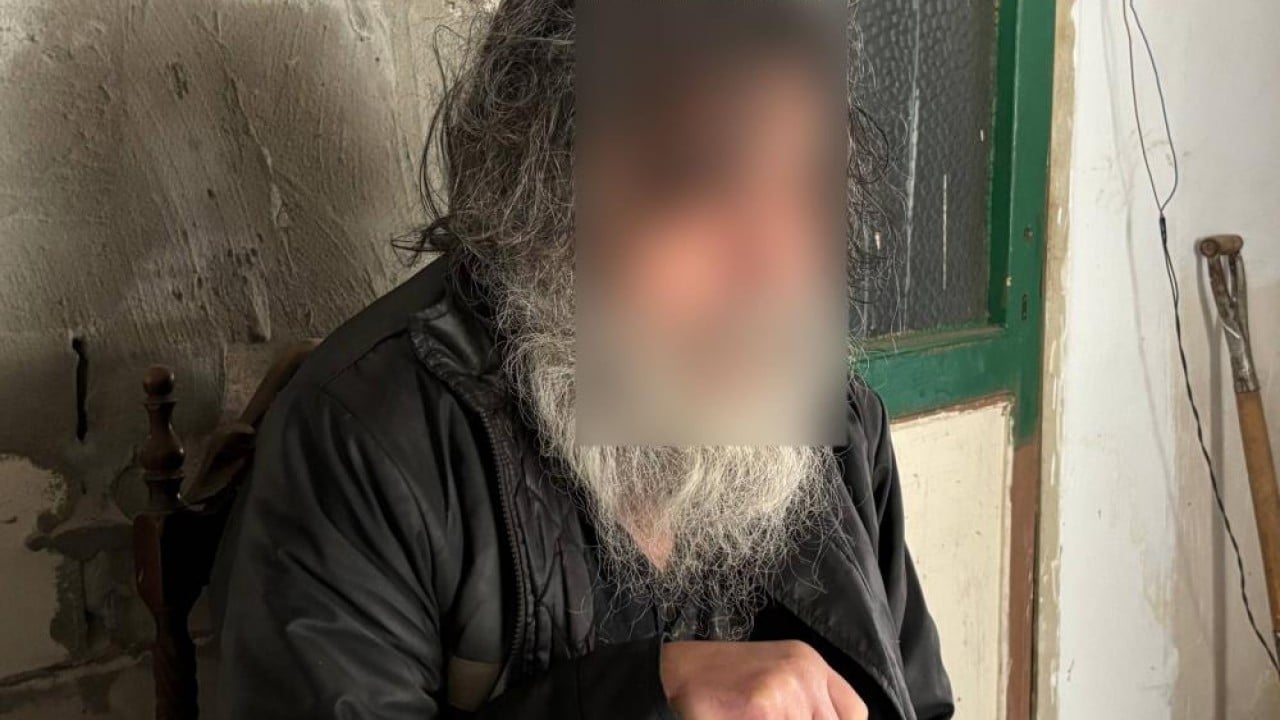 Bir senedir dışarı adım atmamış Çöp evin içinden dram çıktı
