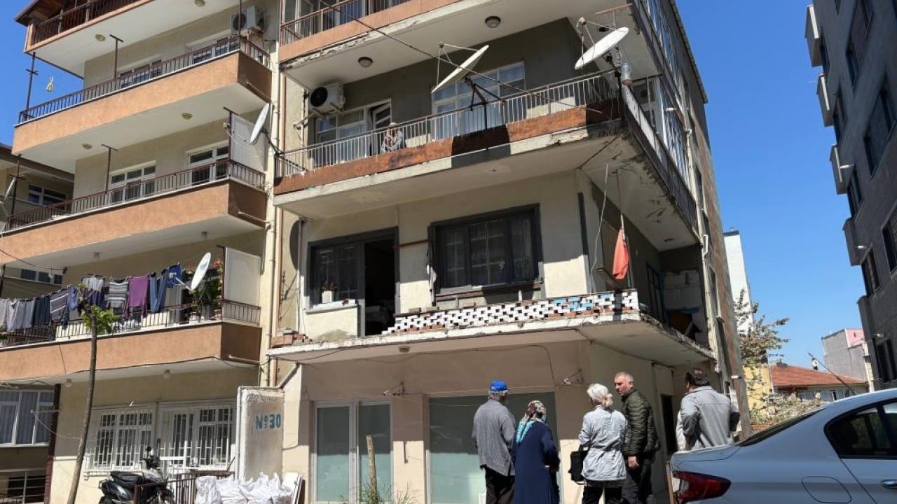Foto - Bir senedir dışarı adım atmamış Çöp evin içinden dram çıktı
