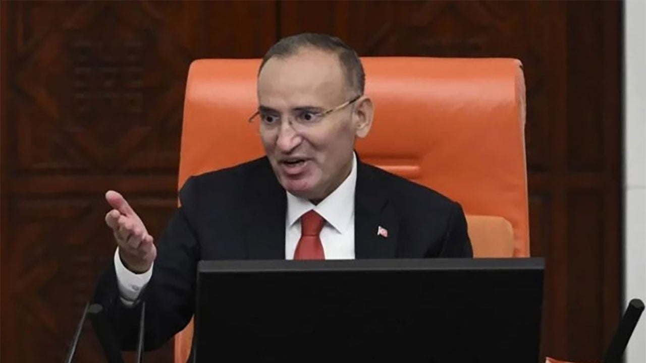 Foto - Bir süredir tedavi görüyordu! Aylar sonra görevine dönen Bekir Bozdağ’ın son hali şaşırttı