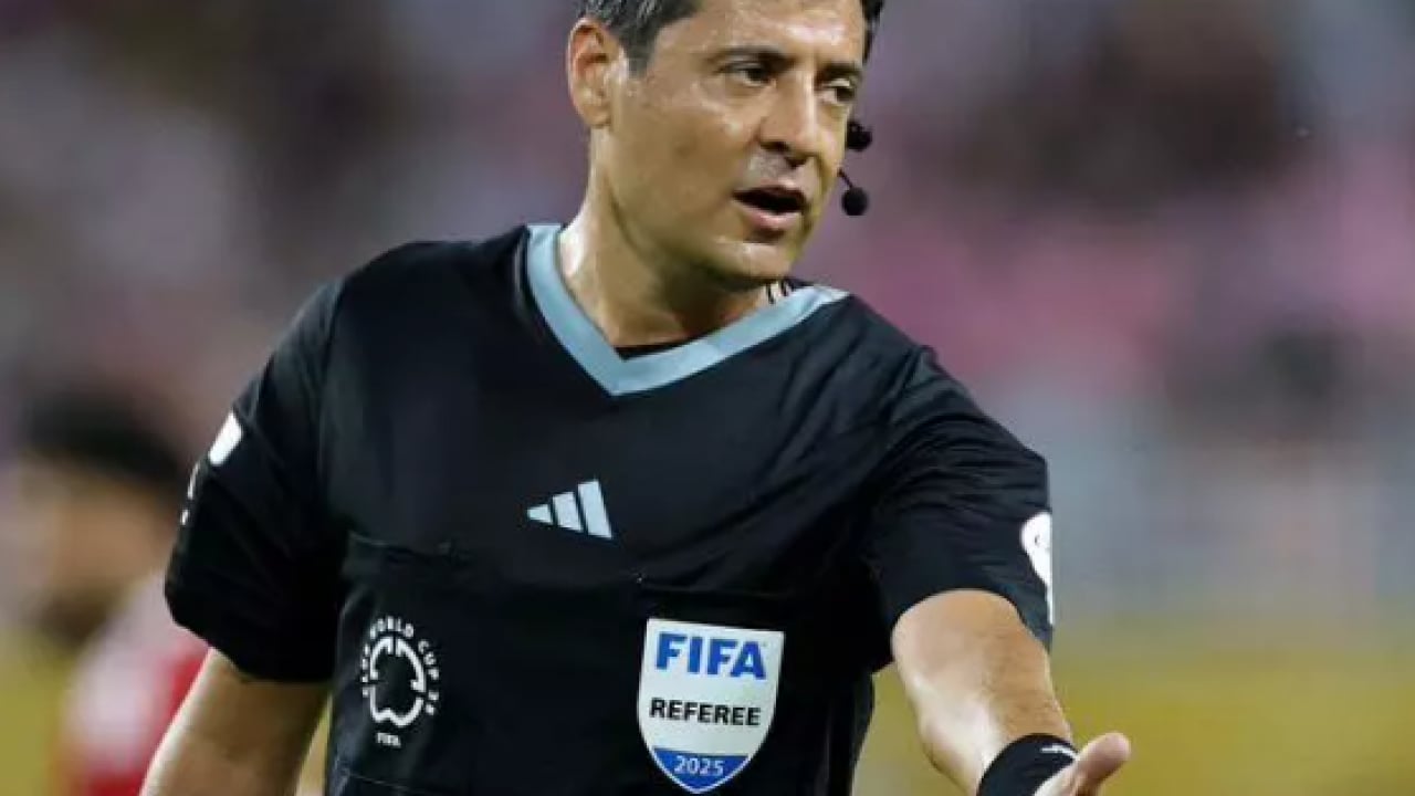 Foto - Bir tane Türk yok: 2025 yılının en iyi hakemleri açıklandı!