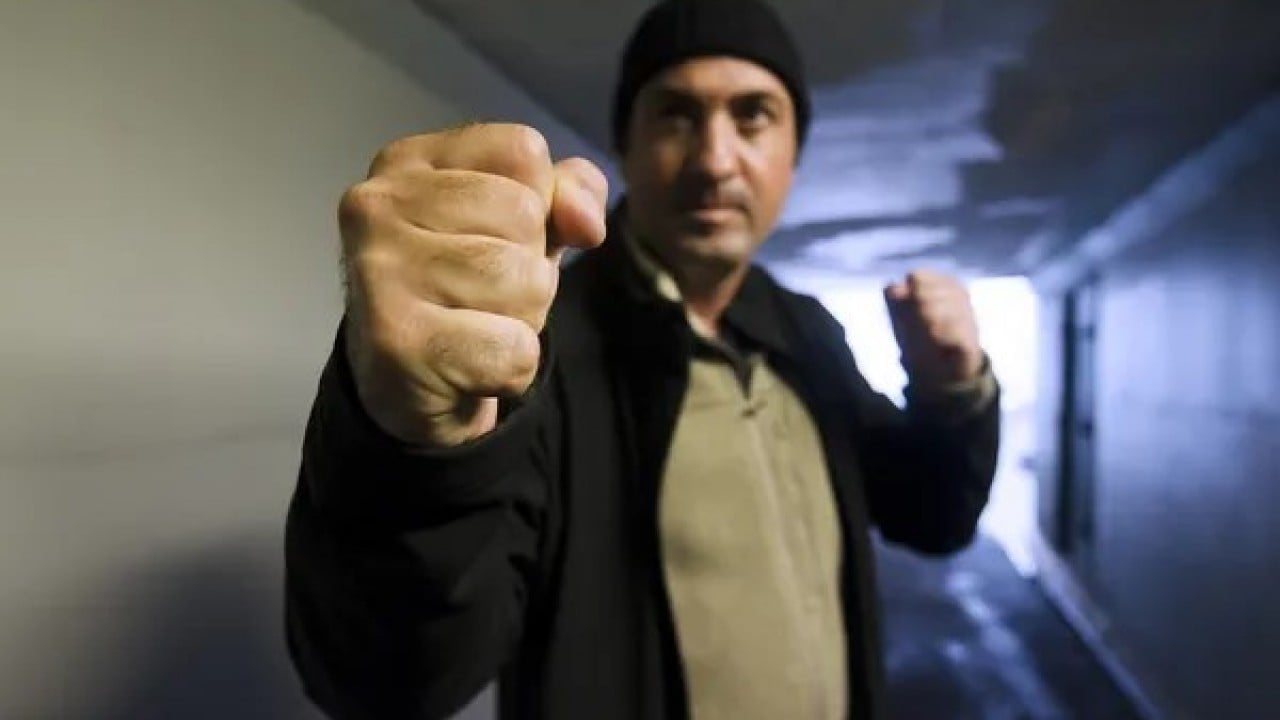 Foto - Bir yumrukla 23 senelik tazminattan oldu
