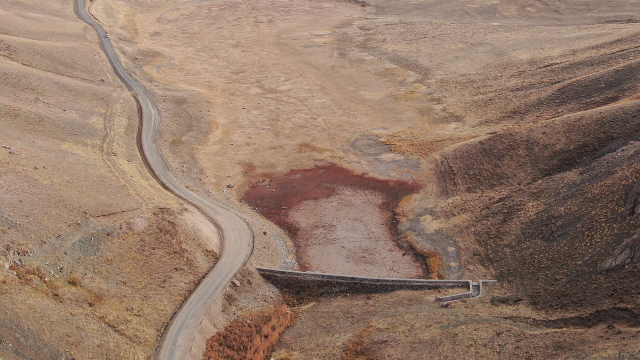 Foto - Bir zamanlar cennet gibiydi! Antik Urartu Barajı tamamen kurudu
