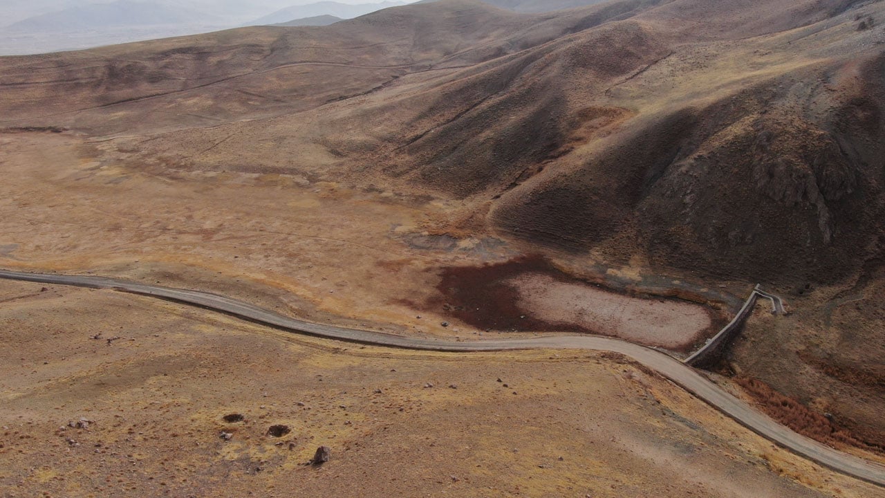 Bir zamanlar cennet gibiydi! Antik Urartu Barajı tamamen kurudu
