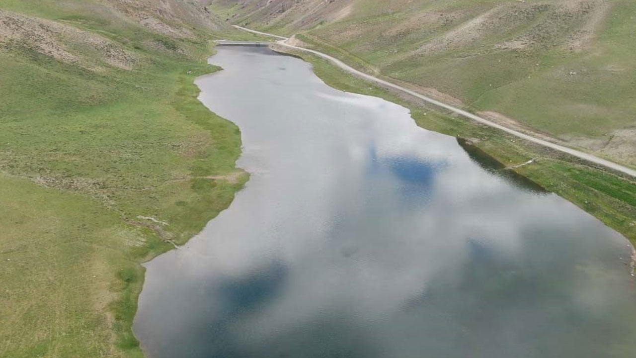 Foto - Bir zamanlar cennet gibiydi! Antik Urartu Barajı tamamen kurudu