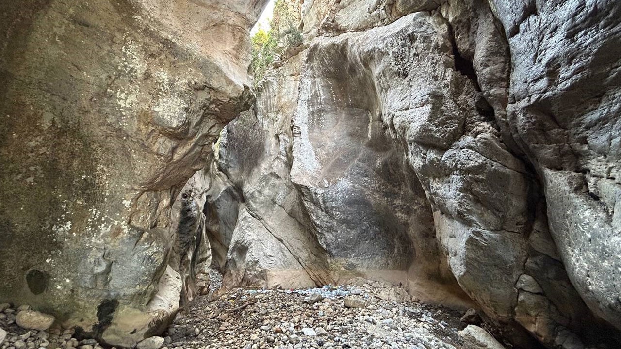 Bir zamanlar şelaleydi… Şimdi kupkuru bir vadi! 