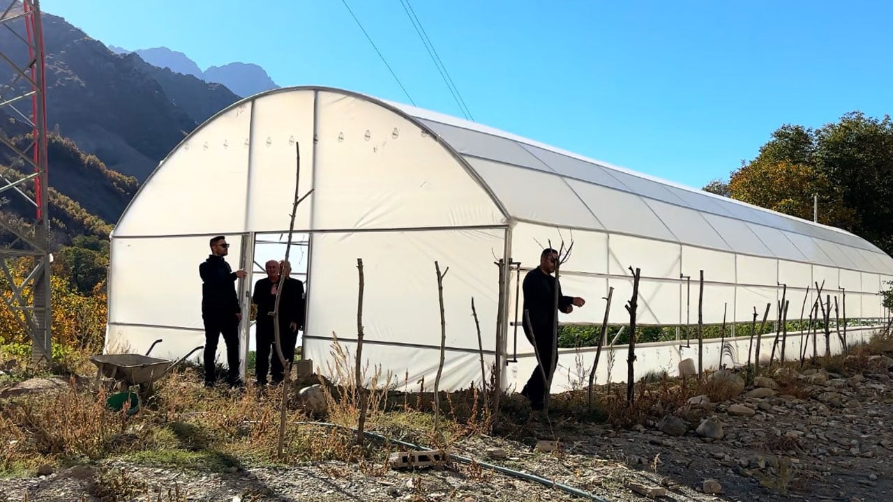 Foto - Bir zamanlar sessizdi, şimdi yeniden hayat var! Yüksekova’nın boşaltılan köyleri seralarla canlandı