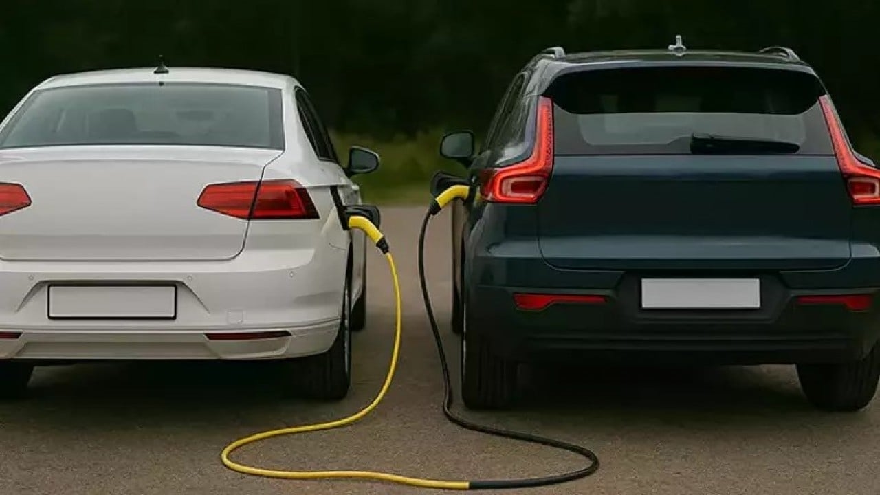 Foto - Birbirini şarj bataryanın ömrünü bitiriyor