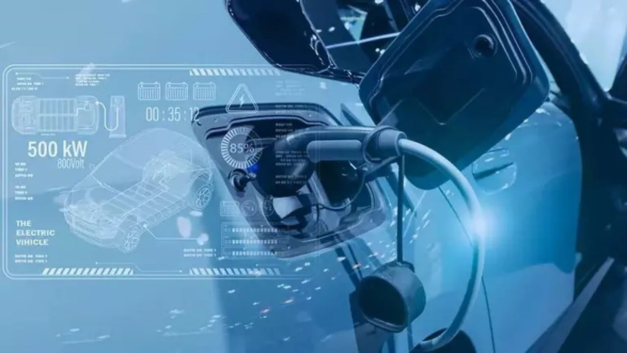 Foto - Birbirini şarj bataryanın ömrünü bitiriyor