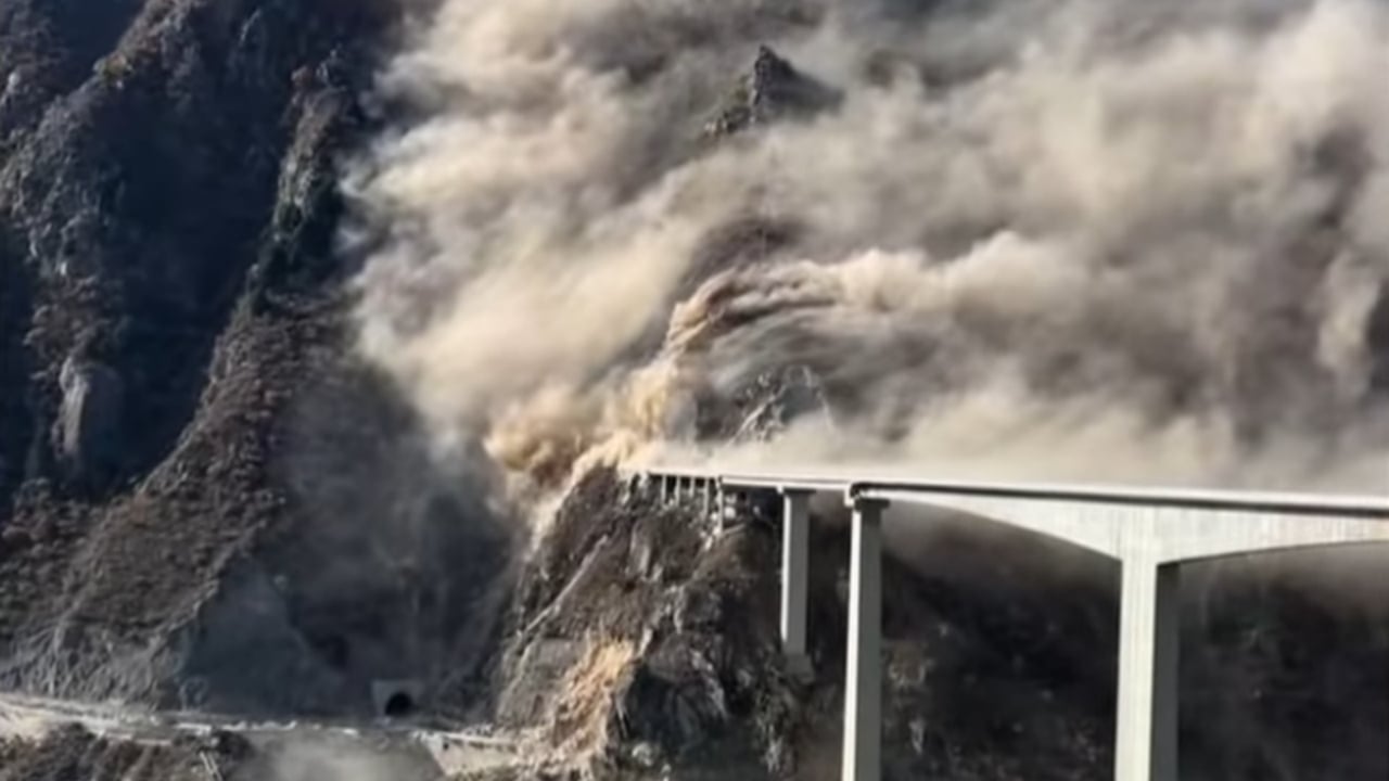 Foto - Birkaç ay önce açılan milyonluk köprü saniyeler içinde çöktü! Facianın eşiğinden dönüldü