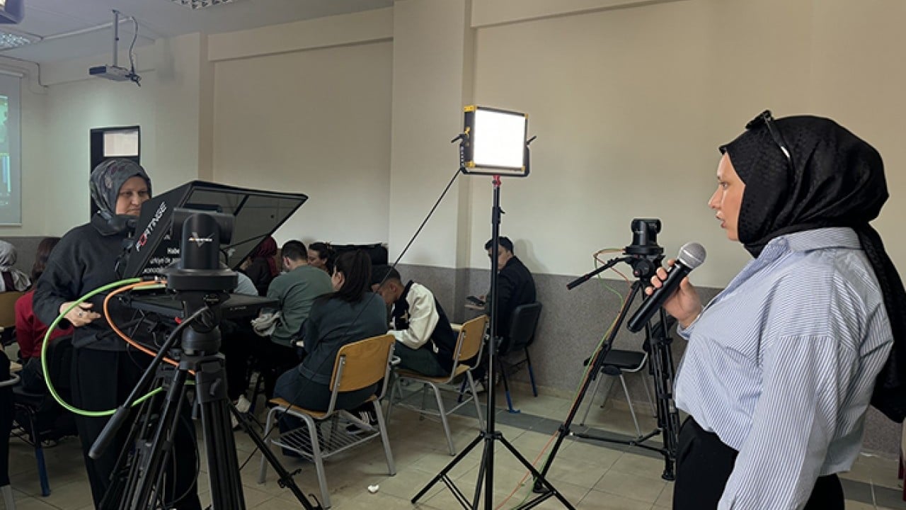 Foto - Birlikte mezun olacaklar Anne ile kızı üniversitede sınıf arkadaşı